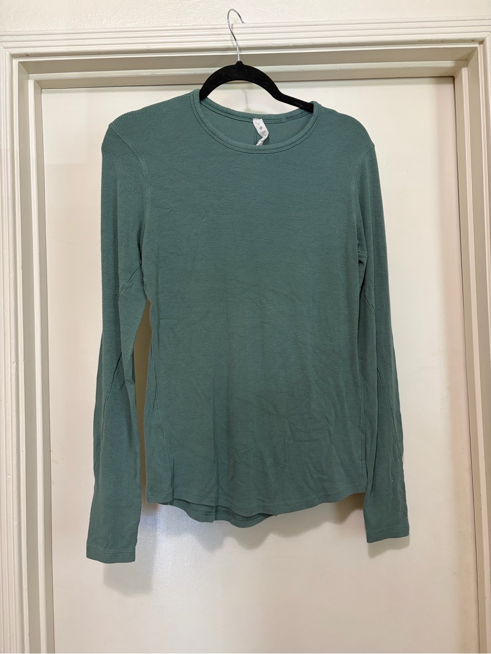 LULULEMON RIBBED LONG SLEEVE TOP - SIZE 10